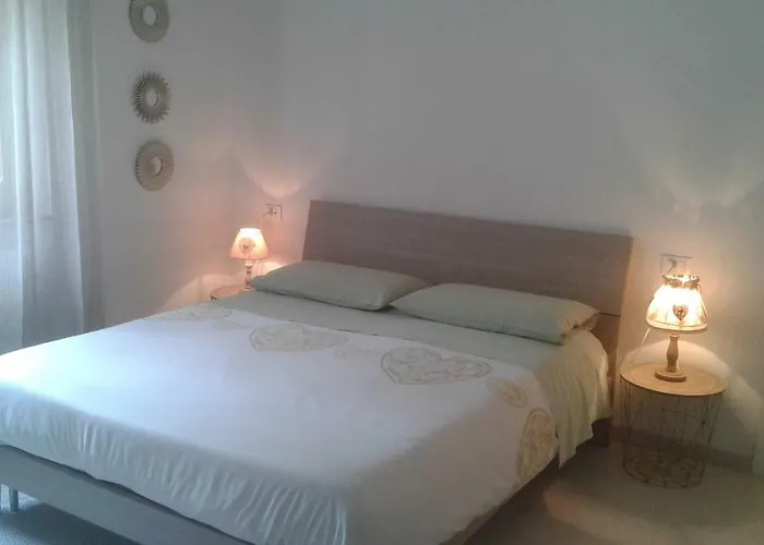 Апартаменты Shabby House Donatella Каренно